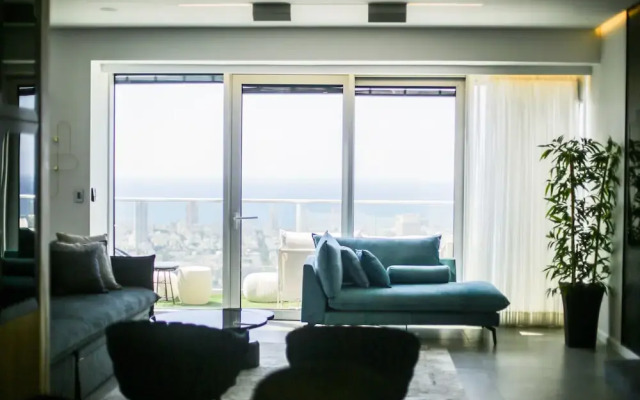 YalaRent Midtown towers TLV
