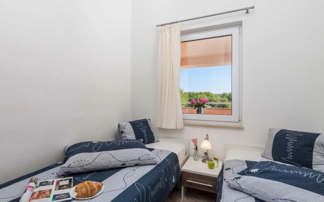 Tea ilo in ilo With 2 Bedrooms and 1 5 Bathrooms