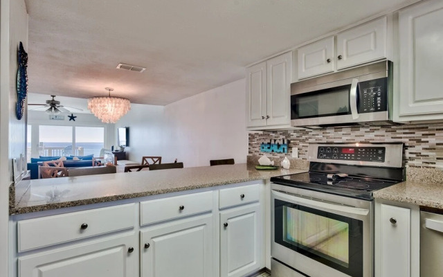 Waterside Dreams Beachfront Newly Remodeled