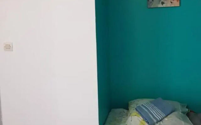 Studio de 12m² agréable calme proche CHU