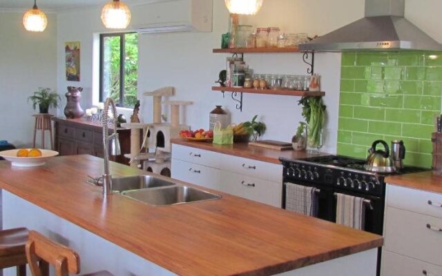 Rolling Hills Country Stay B&B