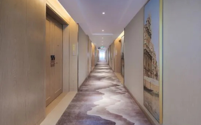 Vienna International Hotel (Yuhuan Wanda Plaza)