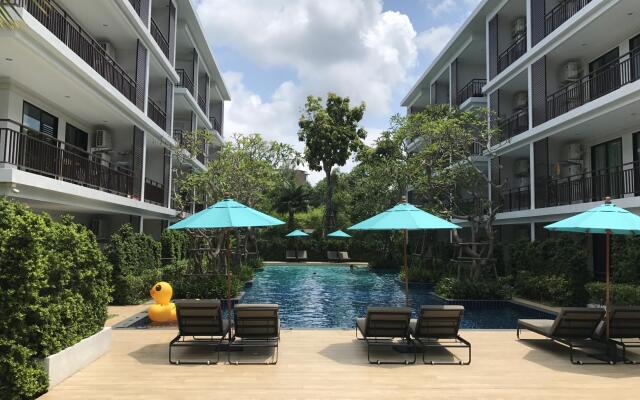 The Title Rawai beachfront. Convenient apartment with washer