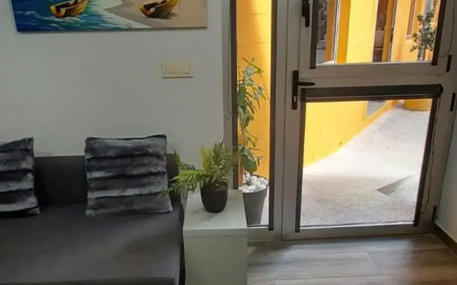 Apartamento con Patio cerca de la playa