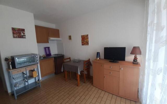 Appartement Balaruc-les-Bains, 1 pièce, 2 personnes - FR-1-571-19