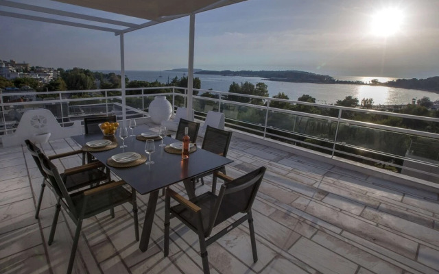 Luxury penthouse with stunning riviera view by GHH