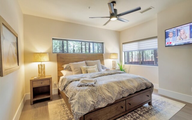 Flag Golf 3 Bedroom Home