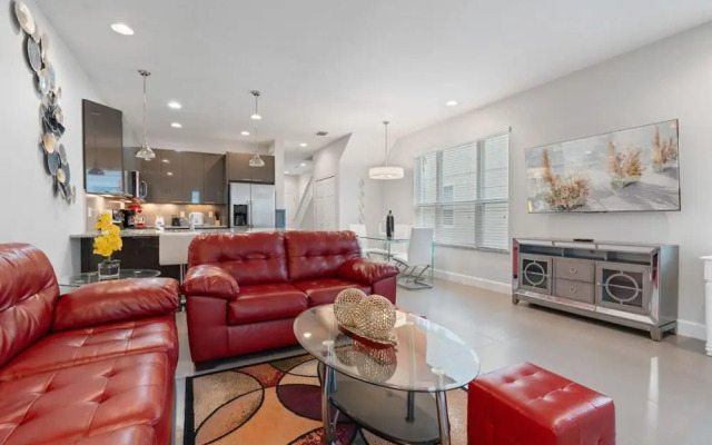 Peaceful 3BR Oasis Private Pool