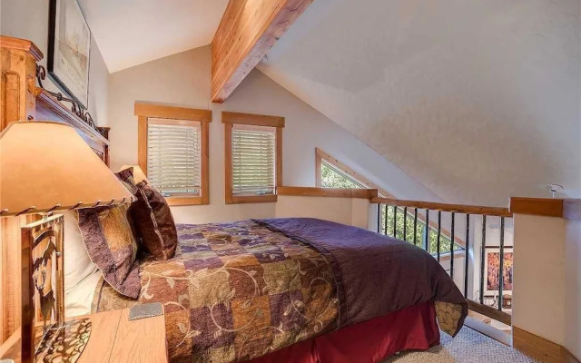 Saddle Creek Townhomes by Pioneer Ridge Management