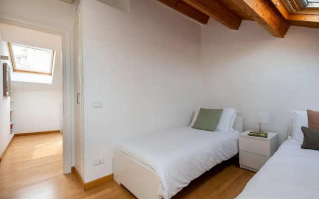 Vittorio Emanuele Apartment with Terrace by Wonderful Italy