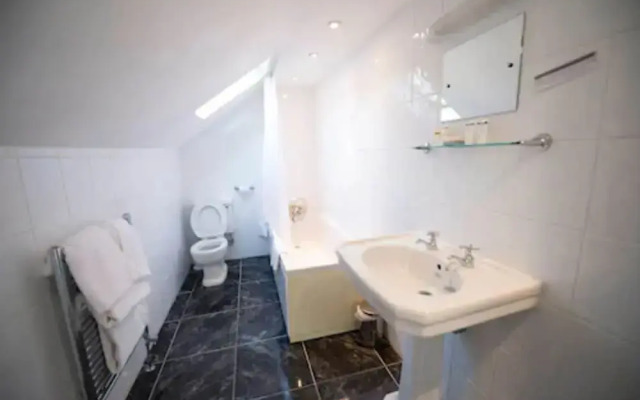 The White Cliffs Hotel