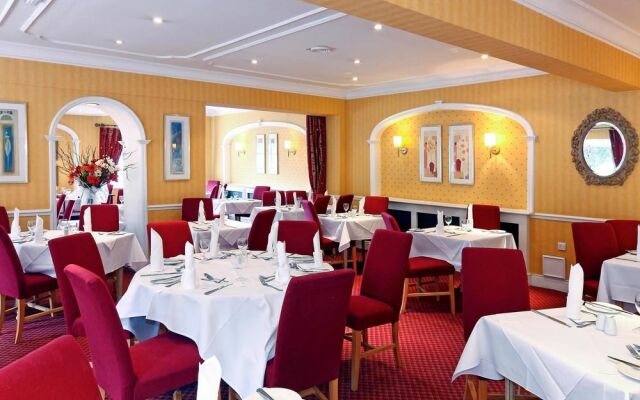 Mercure Wolverhampton Goldthorn Hotel
