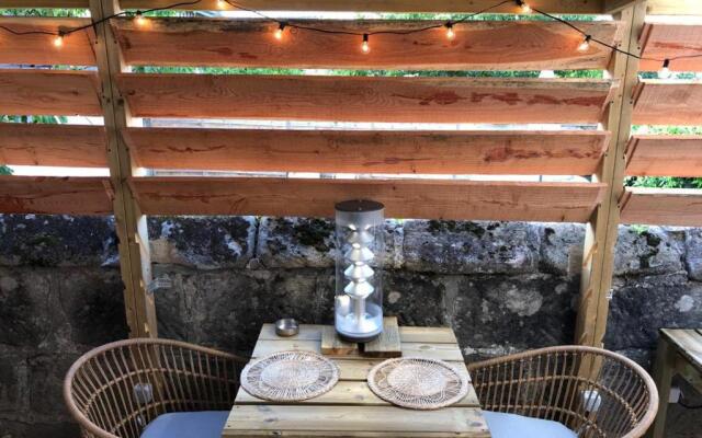 Studio Cosy, Jacuzzi et petit déjeuner