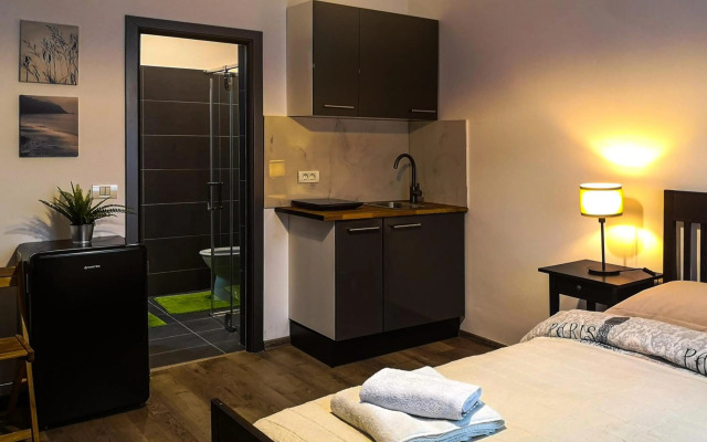 AMZEI Studios & Suites