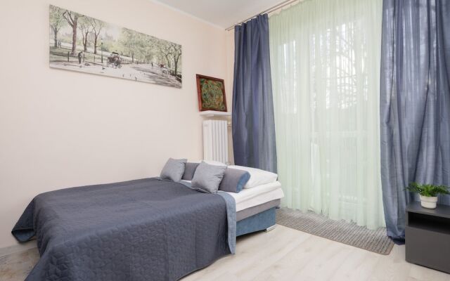 Gagarina Studio With Balcony by Renters