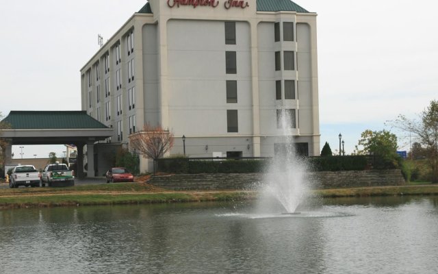 Hampton Inn Louisville - Northeast