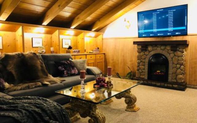 Golden Gapa River Luxury Penthouse 25