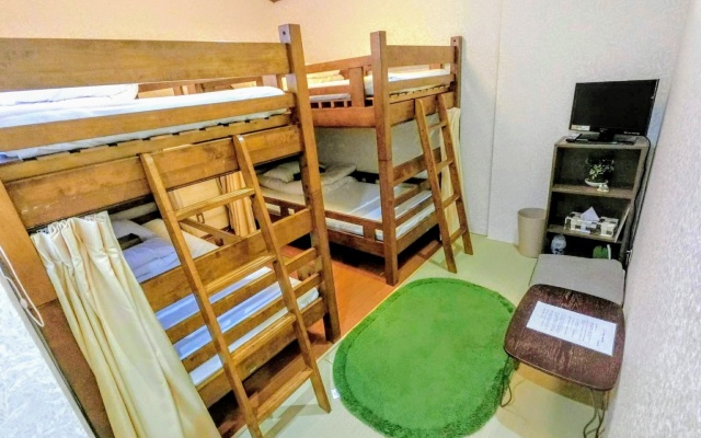 기숙사 내 침대 (여성용 기숙사) 사진 1