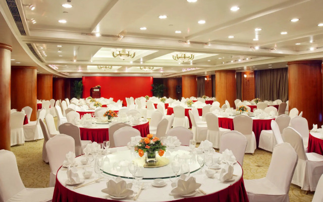 Crowne Plaza Zhuhai City Center by IHG