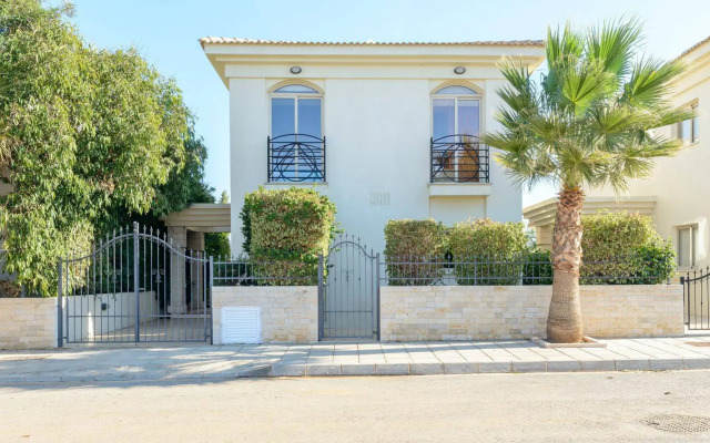 Villa Ariadne