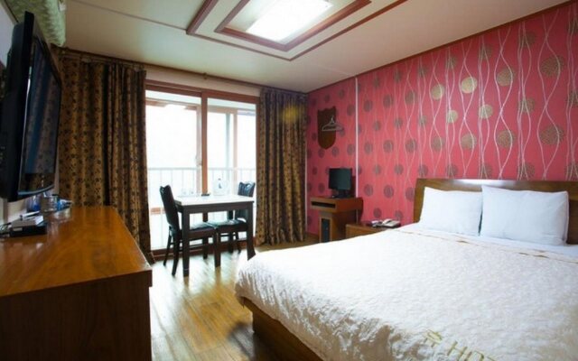Hue Hotel