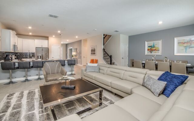 Storey Lake 9 BR Villa with Game Room