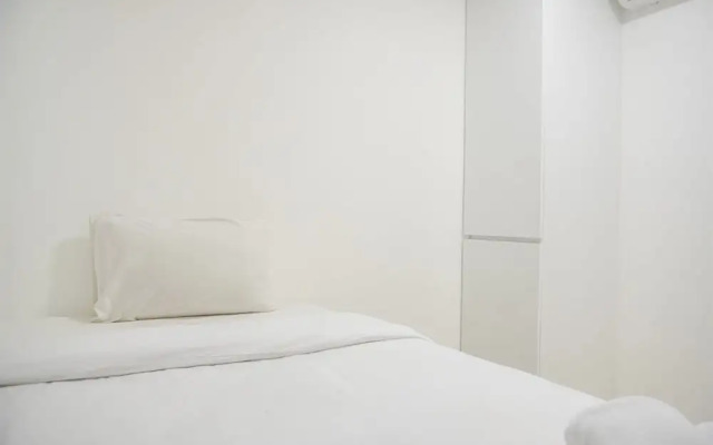 Modern And Homey 2Br At Mt Haryono Square Apartment