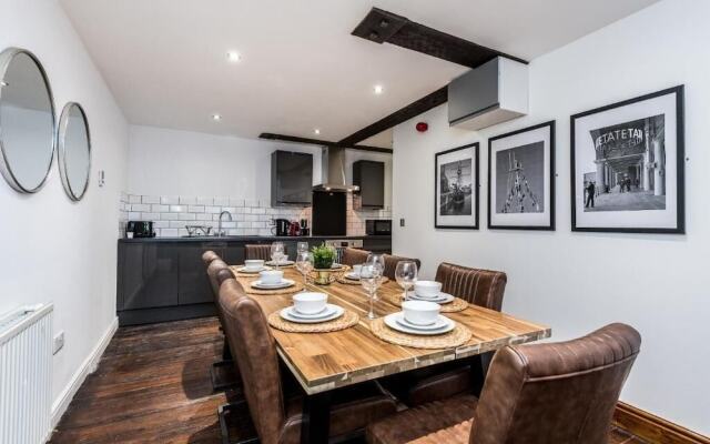 UStay 27 Stanley Street Party Apartments