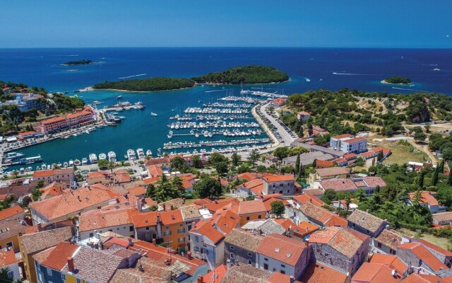 Awesome Home in Funtana With Wifi and 4 Bedrooms