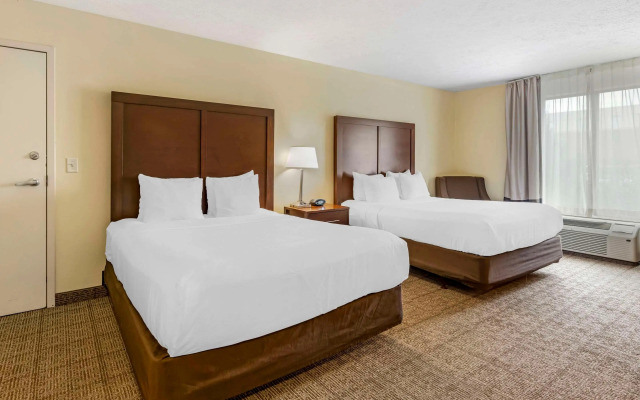 Comfort Suites East Lincoln - Mall Area