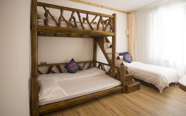 Jiesu Renwen Guest House