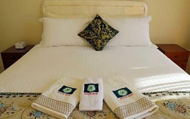 Whiterose Guesthouse