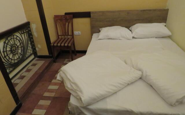 Hotel & in the very center