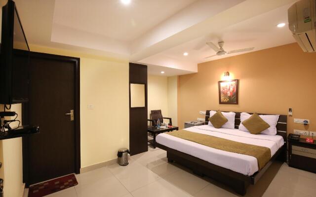 OYO 2120 Hotel Silver Haze