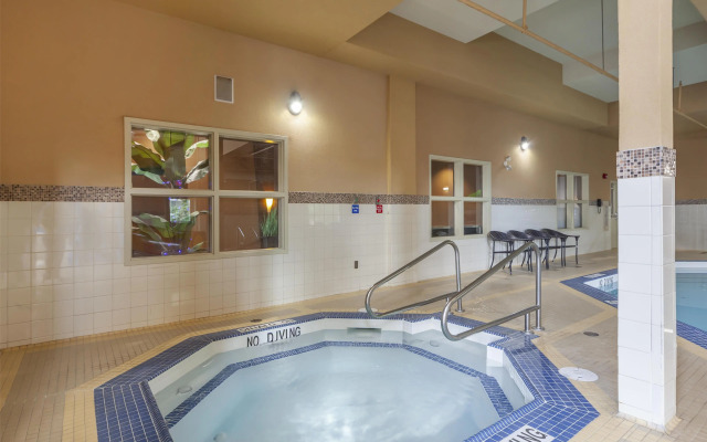 Best Western Cold Lake Inn