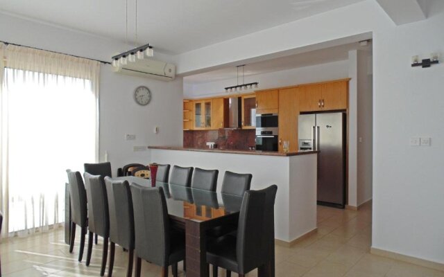 Eliofos Luxury Villa