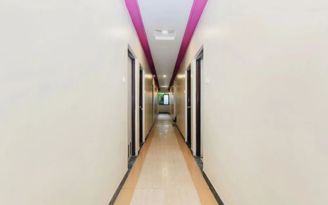 Aditya Service Apartment By OYO Rooms