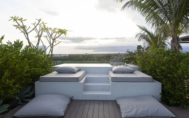The Palms Penthouse by Acomodo Punta Caelo