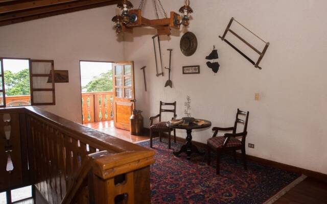 Hotel Los Héroes