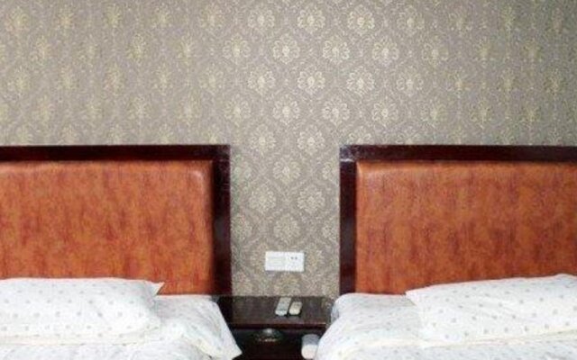 Jiujiang Huangguan Holiday Inn