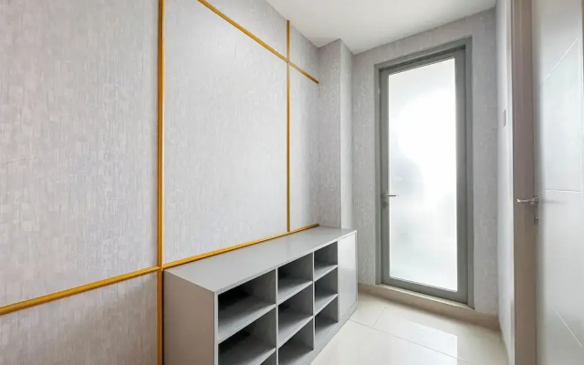 Elegant And Compact 1Br At Grand Sungkono Lagoon Apartment