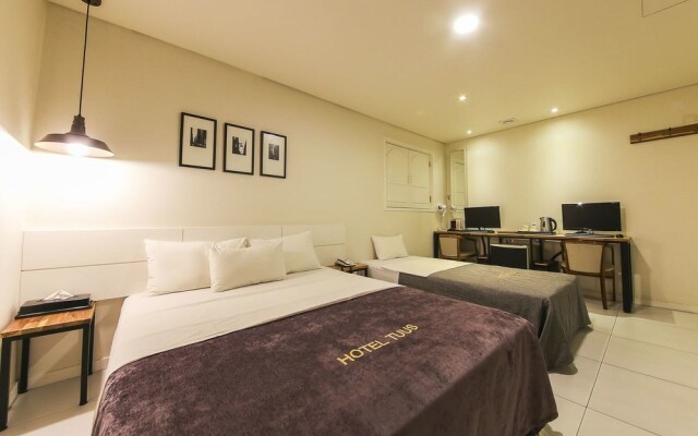 Hotel Tuus