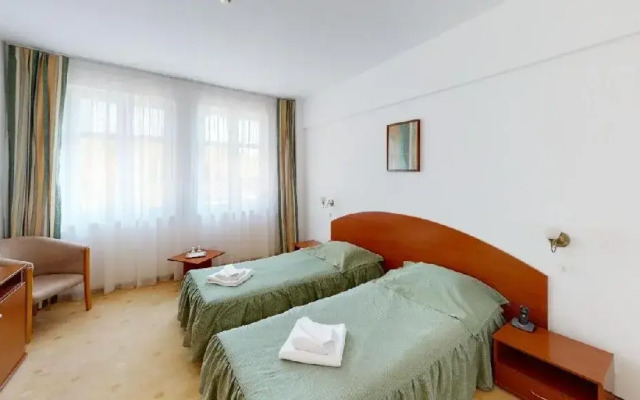 Complex Jasmine Ocna Sibiului  Hotel Helios