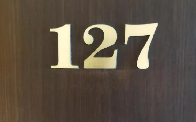 Studio 127