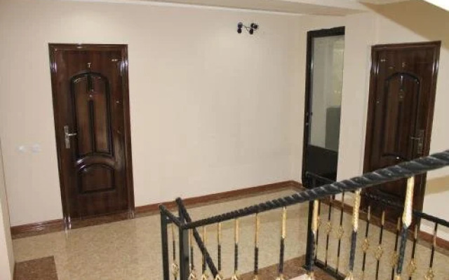 Hotel Jachvis Khidi