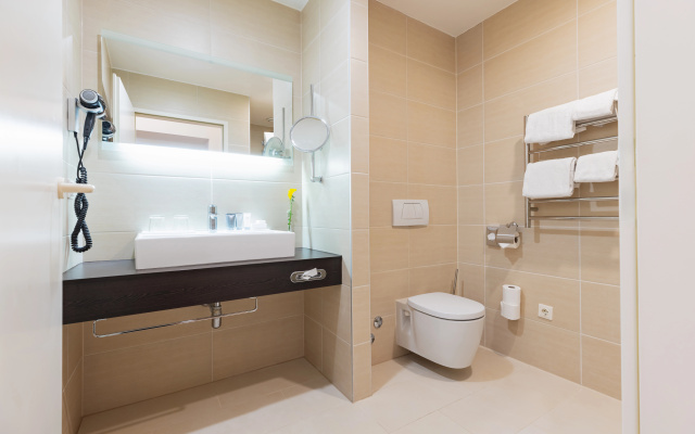 HiLight Suites Hotel
