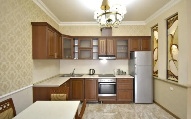 Northern Avenue, 2 bedrooms Unique, Luxury apartment with Special Open balcony HH567