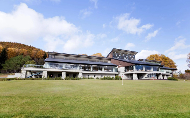 Northern Arc Resort Hotel