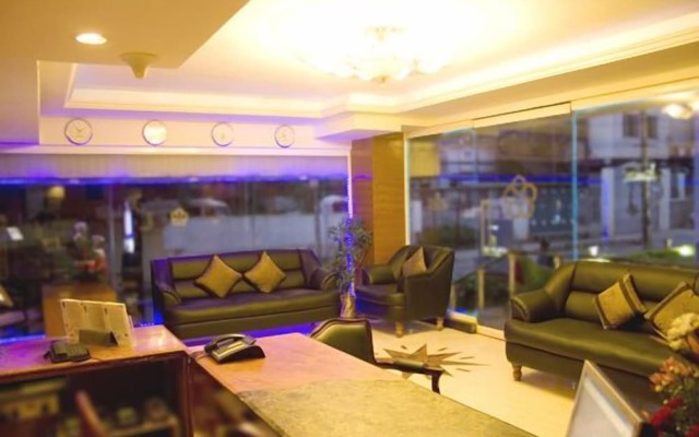 Collection O 50090 Ramanashree Brunton