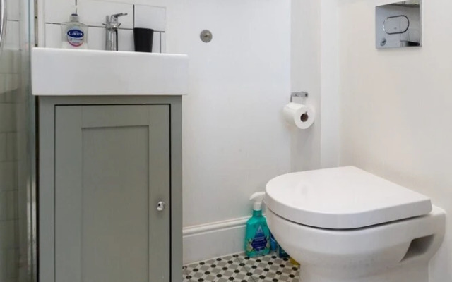 Beautiful and Light 1 Bedroom Flat Near Hackney Central